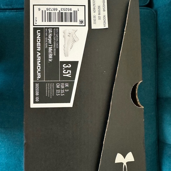 Under Armour Bryce Harper Baseball Cleats in White. - Picture 3 of 4